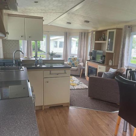 Remarkable 2-Bed Villa Caravan In Driffield Skipsea Exterior photo