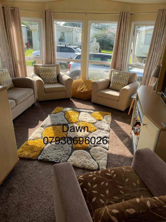 Remarkable 2-Bed Villa Caravan In Driffield Skipsea Exterior photo