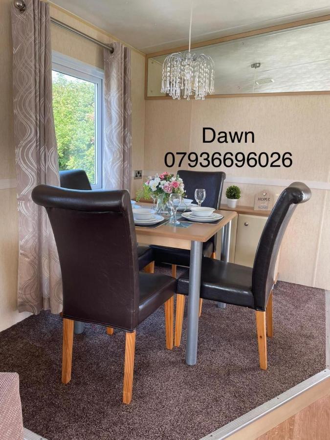 Remarkable 2-Bed Villa Caravan In Driffield Skipsea Exterior photo