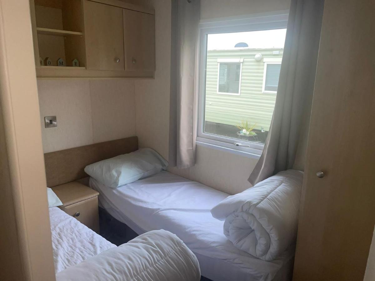 Remarkable 2-Bed Villa Caravan In Driffield Skipsea Exterior photo