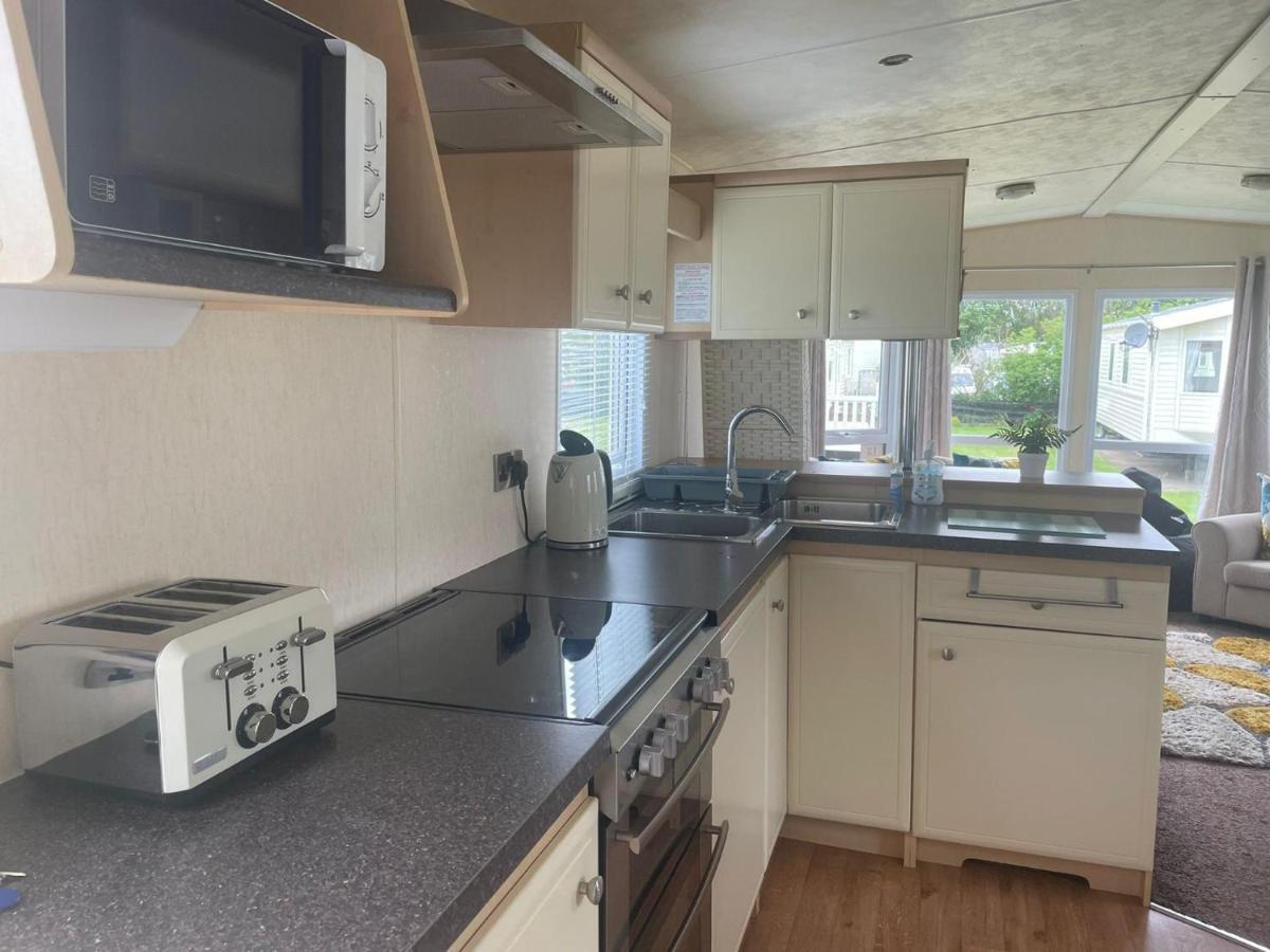Remarkable 2-Bed Villa Caravan In Driffield Skipsea Exterior photo