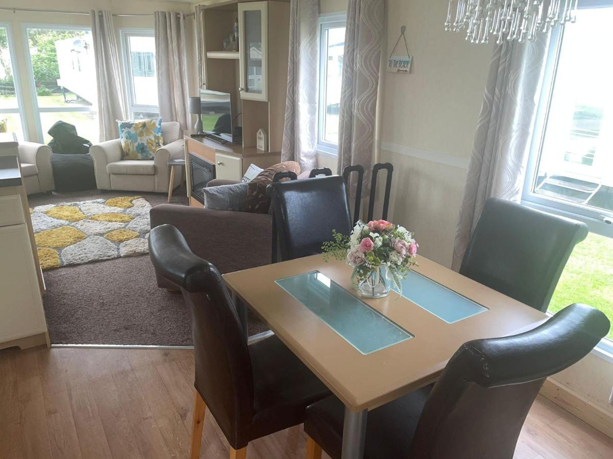 Remarkable 2-Bed Villa Caravan In Driffield Skipsea Exterior photo