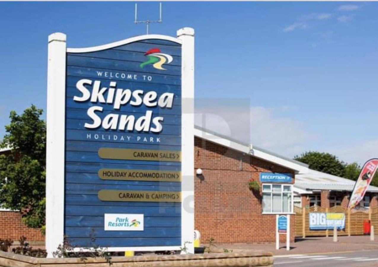 Remarkable 2-Bed Villa Caravan In Driffield Skipsea Exterior photo